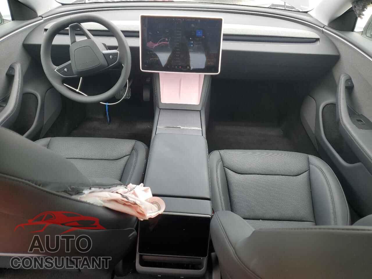TESLA MODEL 3 2025 - 5YJ3E1EA7SF035676