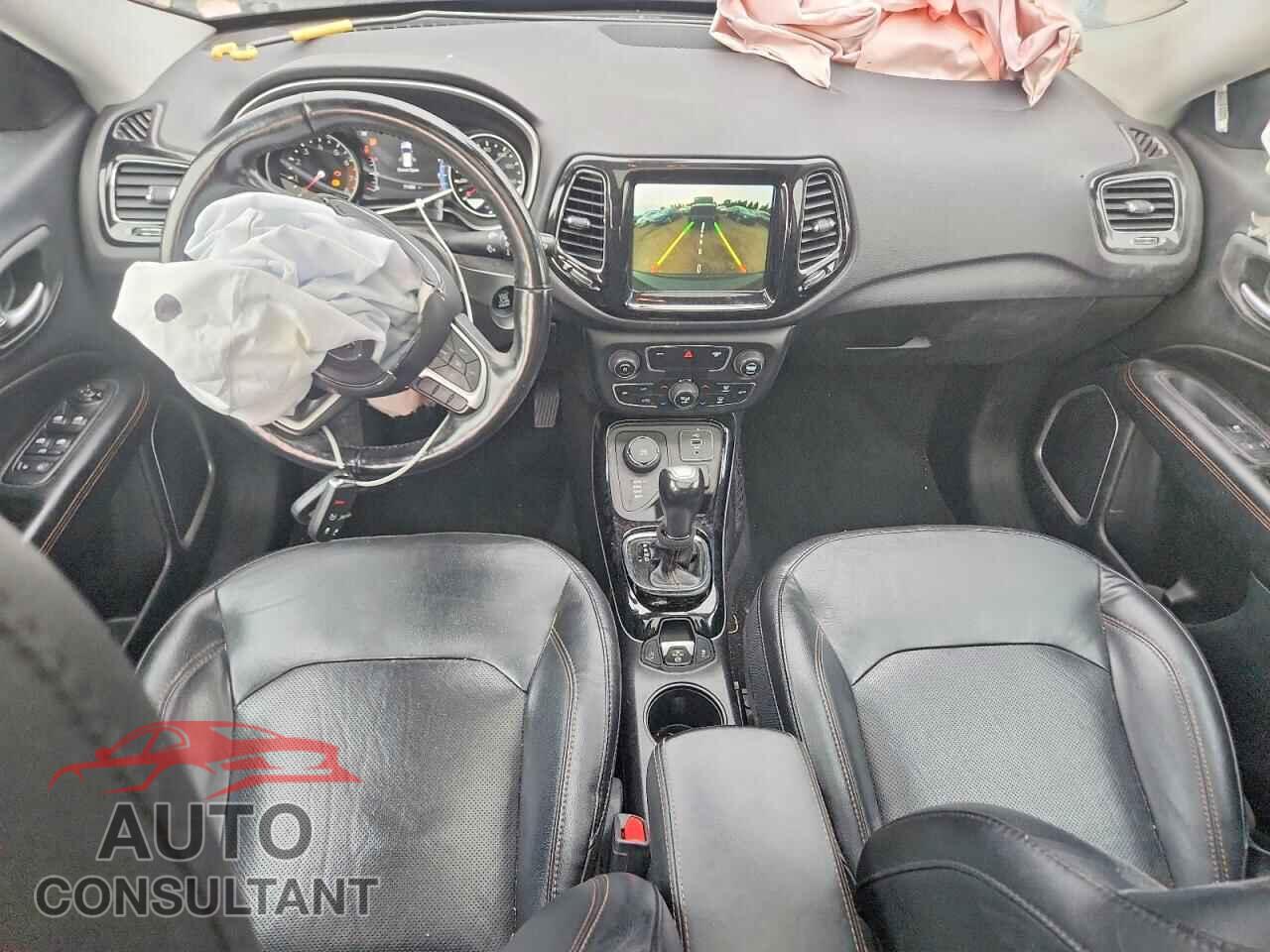 JEEP COMPASS 2018 - 3C4NJDCB2JT423559