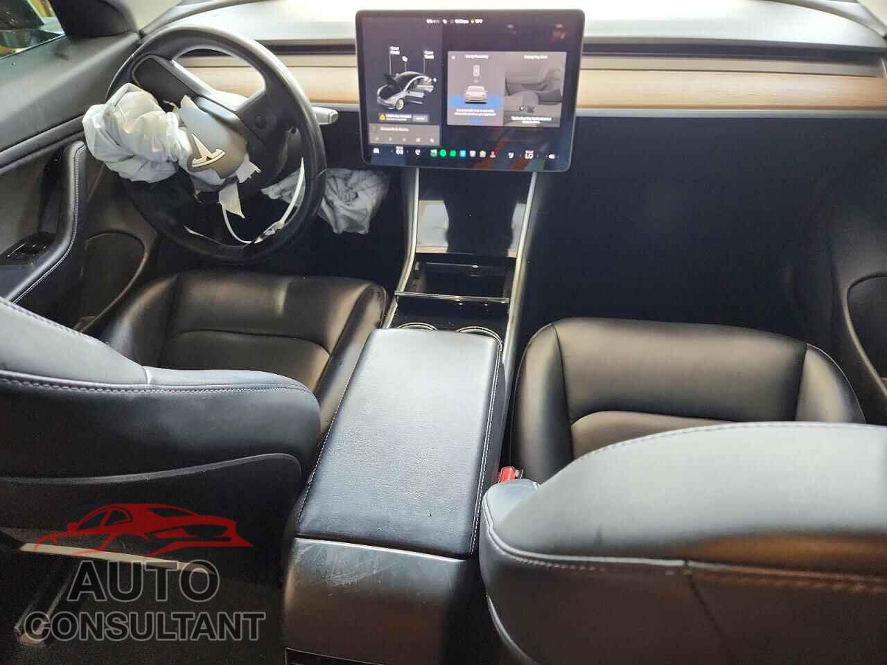 TESLA MODEL 3 2018 - 5YJ3E1EA5JF153286