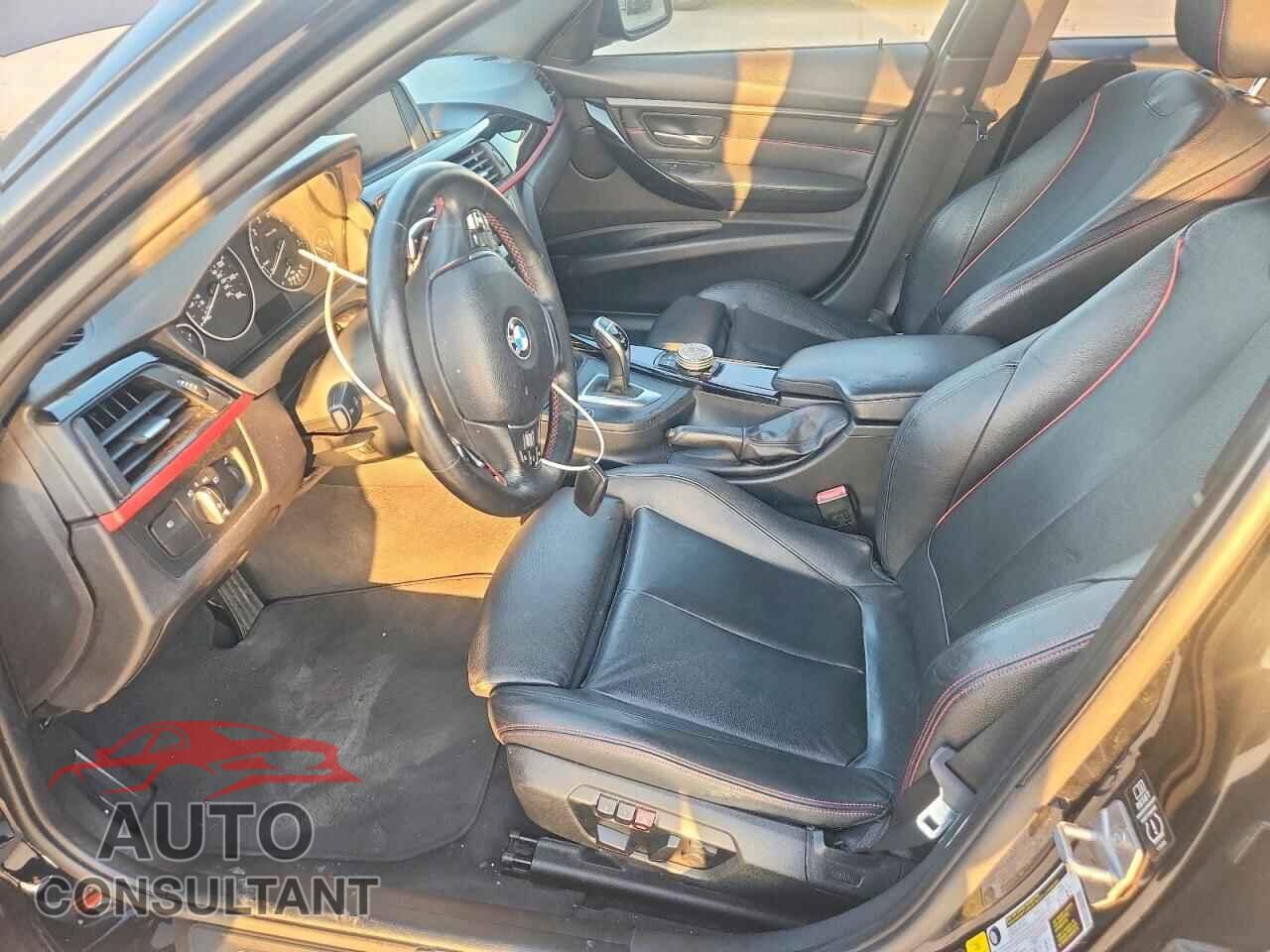 BMW 3 SERIES 2013 - WBA3B3C57DJ811579