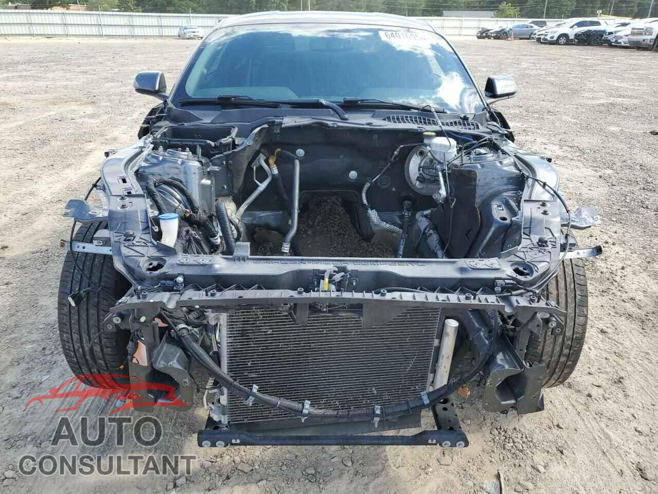 FORD MUSTANG 2018 - 1FA6P8CFXJ5121956