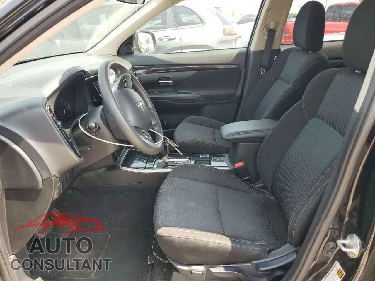 MITSUBISHI OUTLANDER 2020 - JA4AD2A33LZ007659