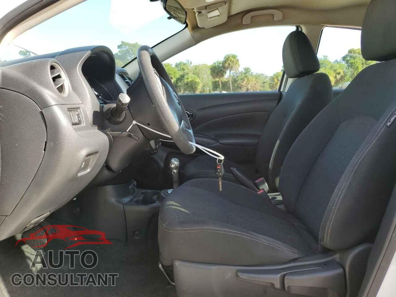 NISSAN VERSA 2017 - 3N1CN7AP1HL807258