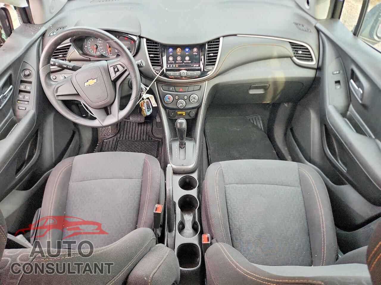CHEVROLET TRAX 2020 - 3GNCJKSB2LL108929