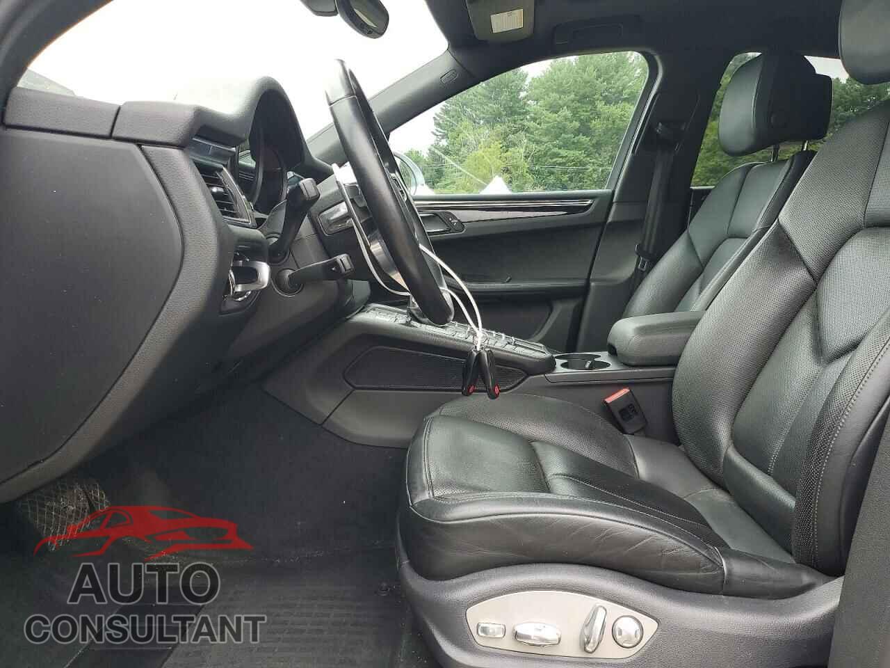 PORSCHE MACAN 2015 - WP1AB2A52FLB57801