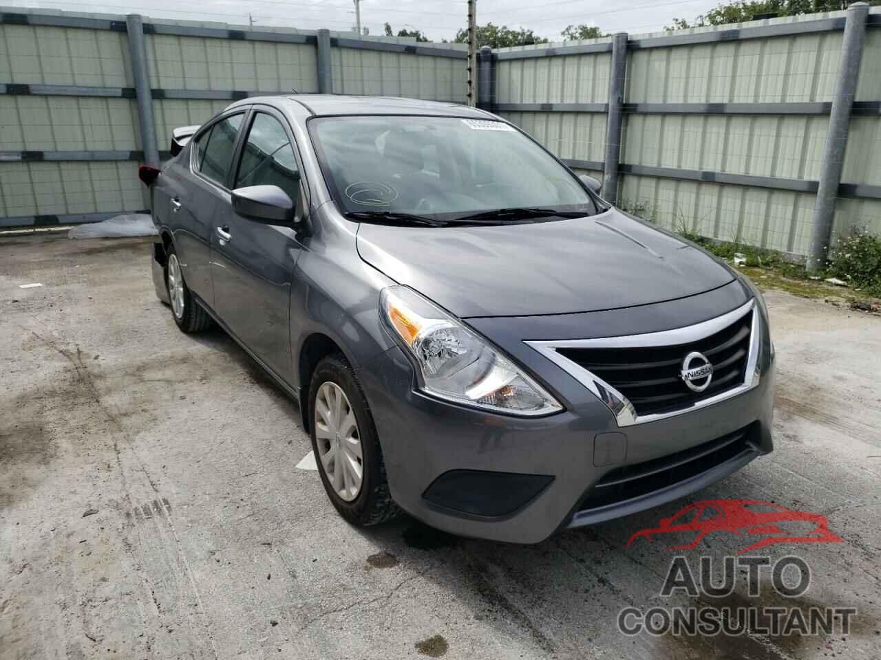 NISSAN VERSA 2018 - 3N1CN7APXJL822556