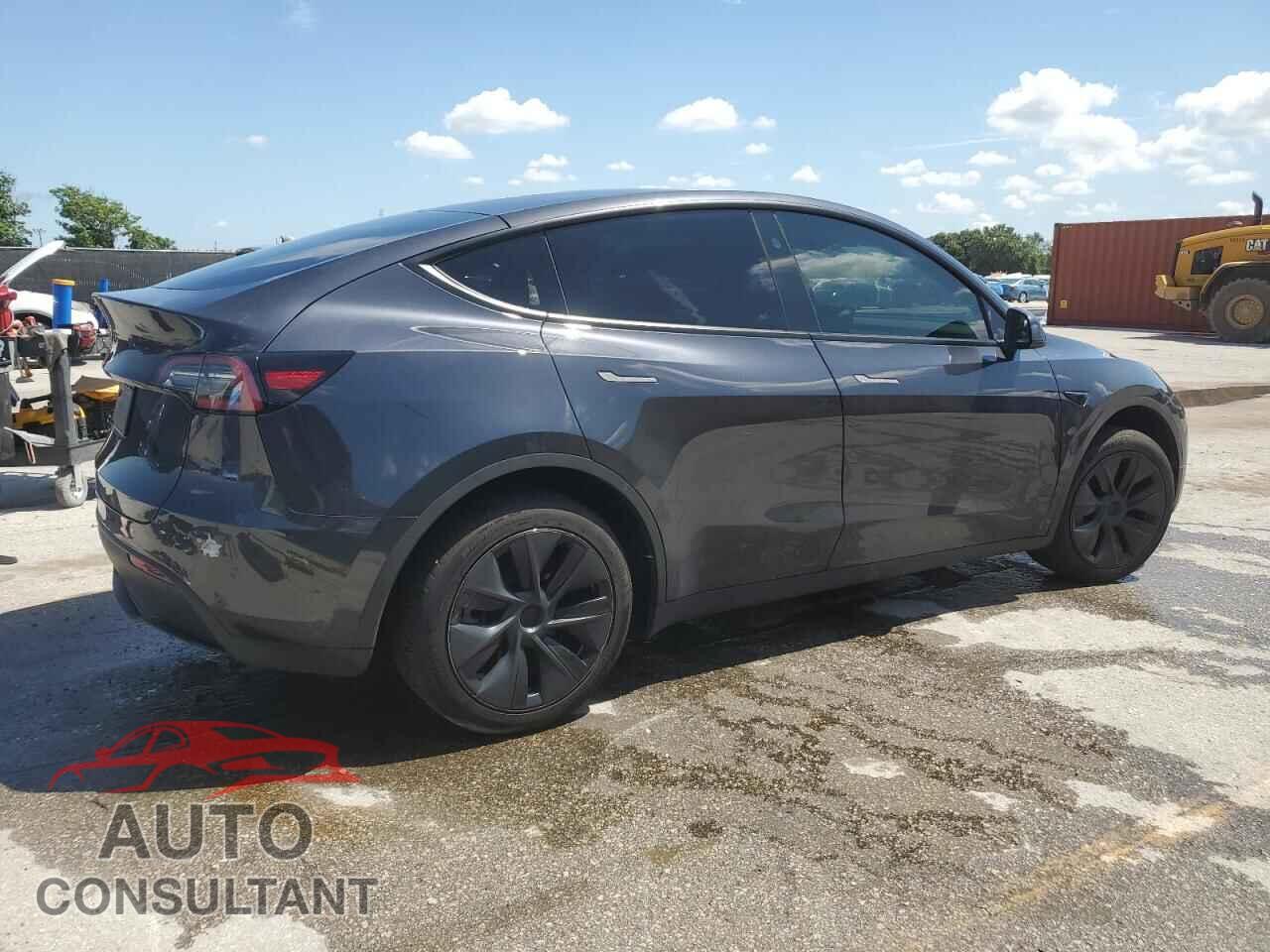 TESLA MODEL Y 2024 - 7SAYGDED9RF160848