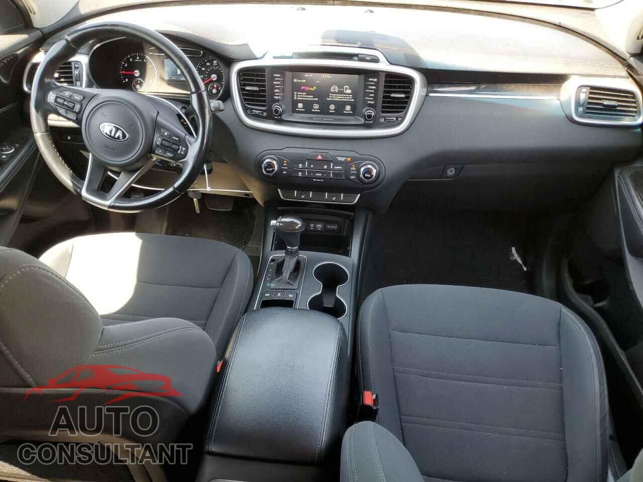 KIA SORENTO 2017 - 5XYPGDA33HG199755