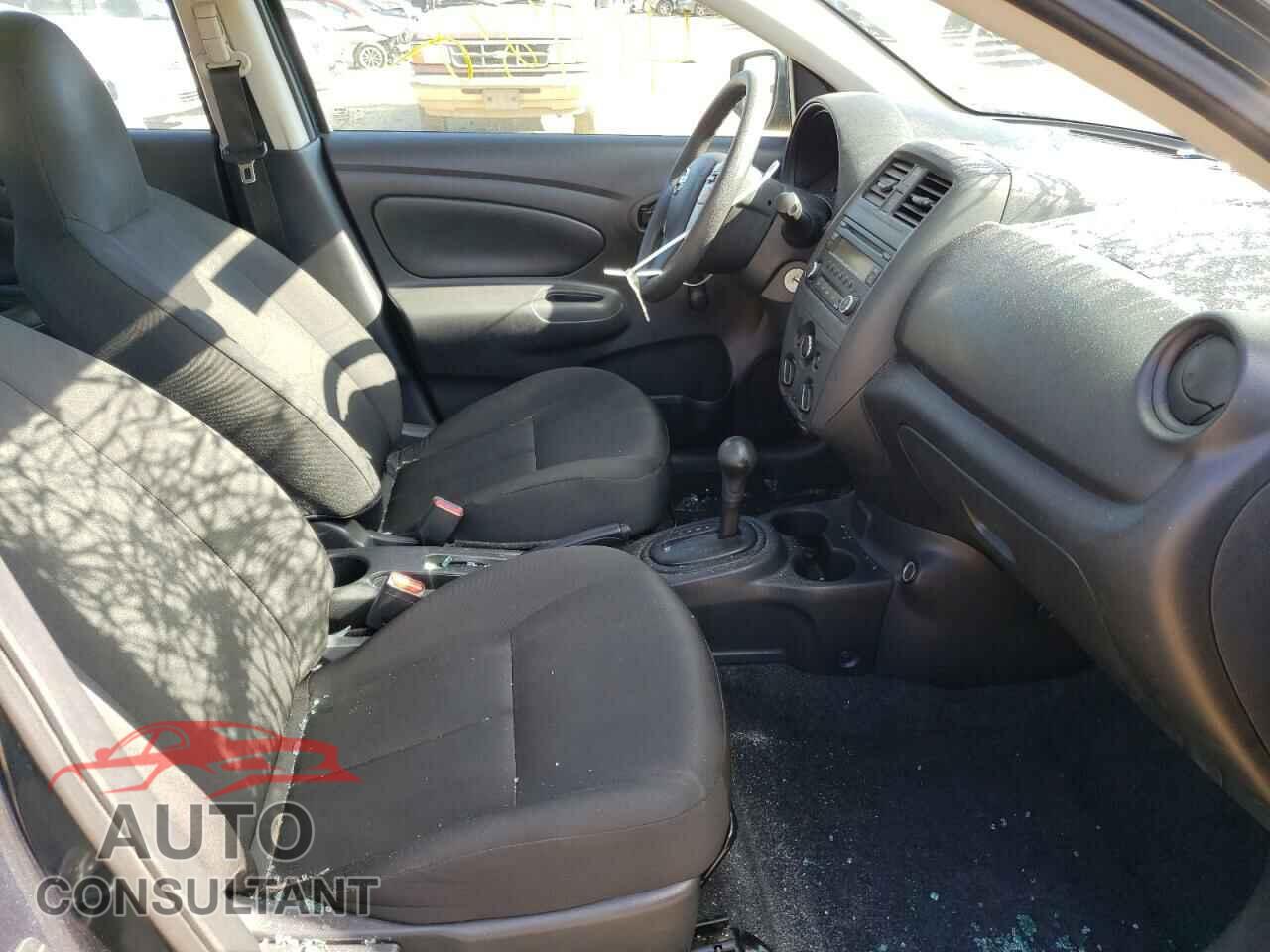 NISSAN VERSA 2017 - 3N1CN7AP4HL868698