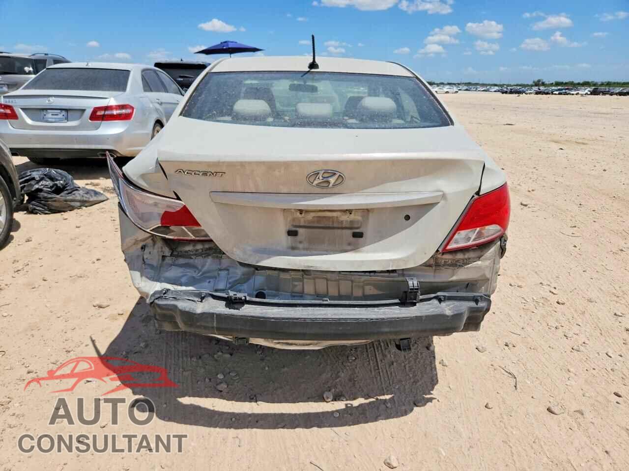 HYUNDAI ACCENT 2016 - KMHCT4AE2GU017967