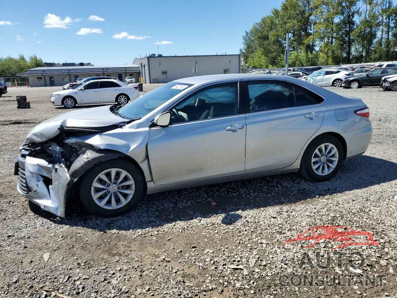 TOYOTA CAMRY 2016 - 4T4BF1FK7GR544733