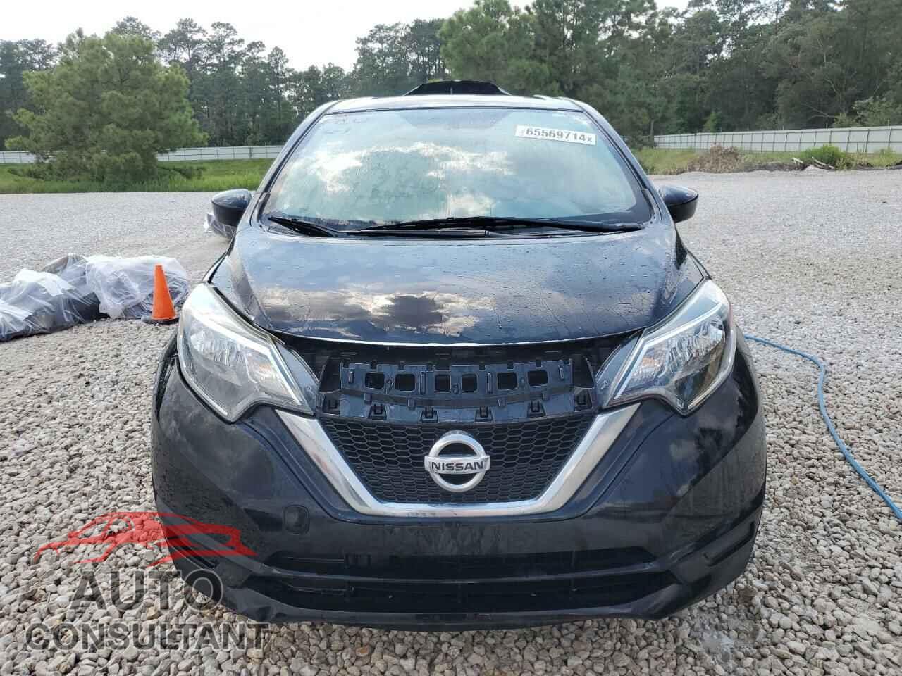 NISSAN VERSA 2017 - 3N1CE2CP3HL352106