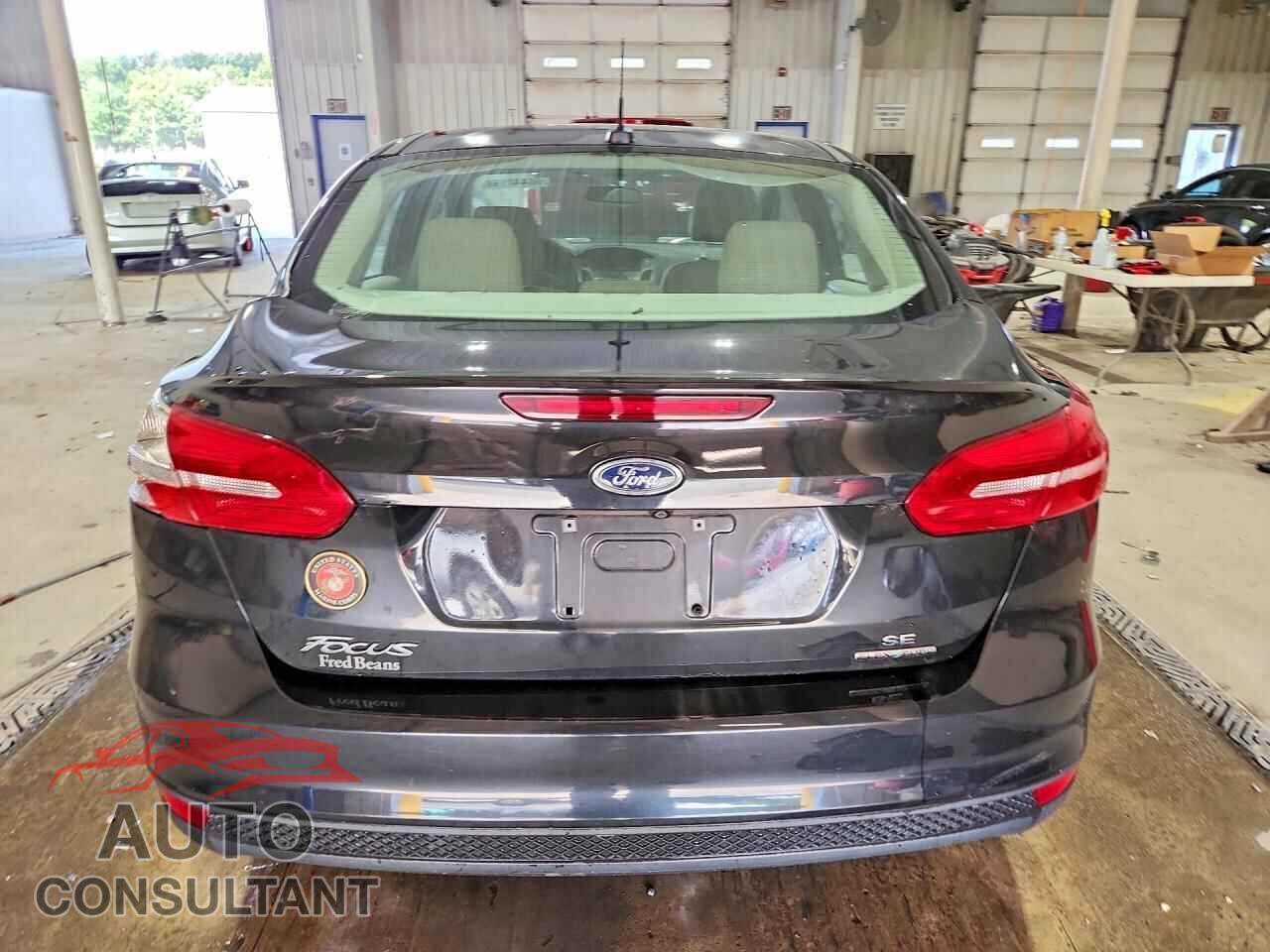 FORD FOCUS 2015 - 1FADP3F29FL217566