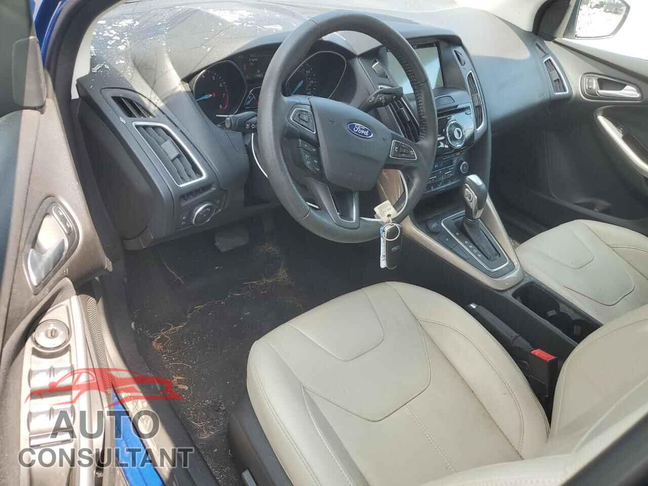 FORD FOCUS 2018 - 1FADP3J26JL308357
