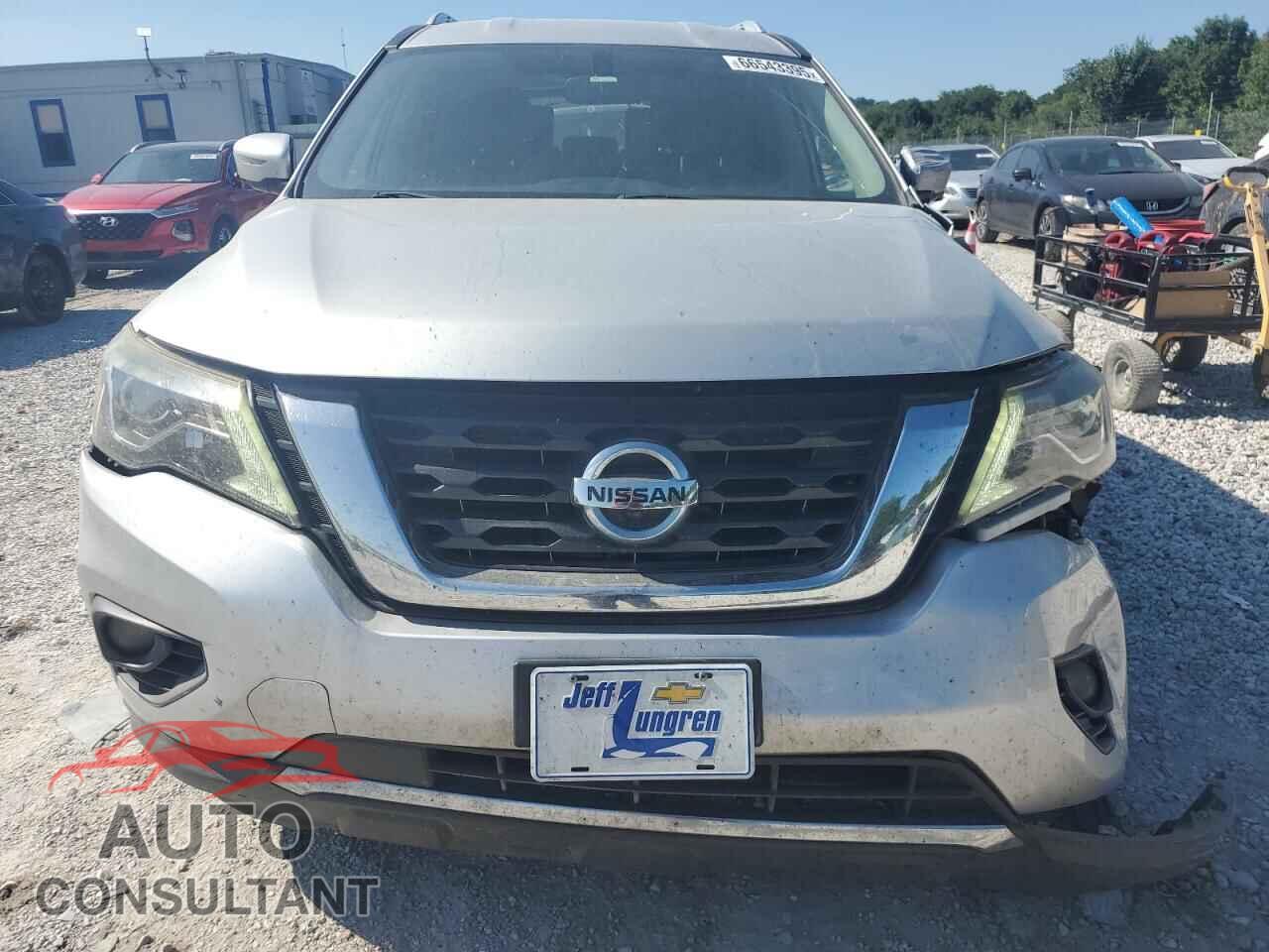 NISSAN PATHFINDER 2017 - 5N1DR2MM5HC679771