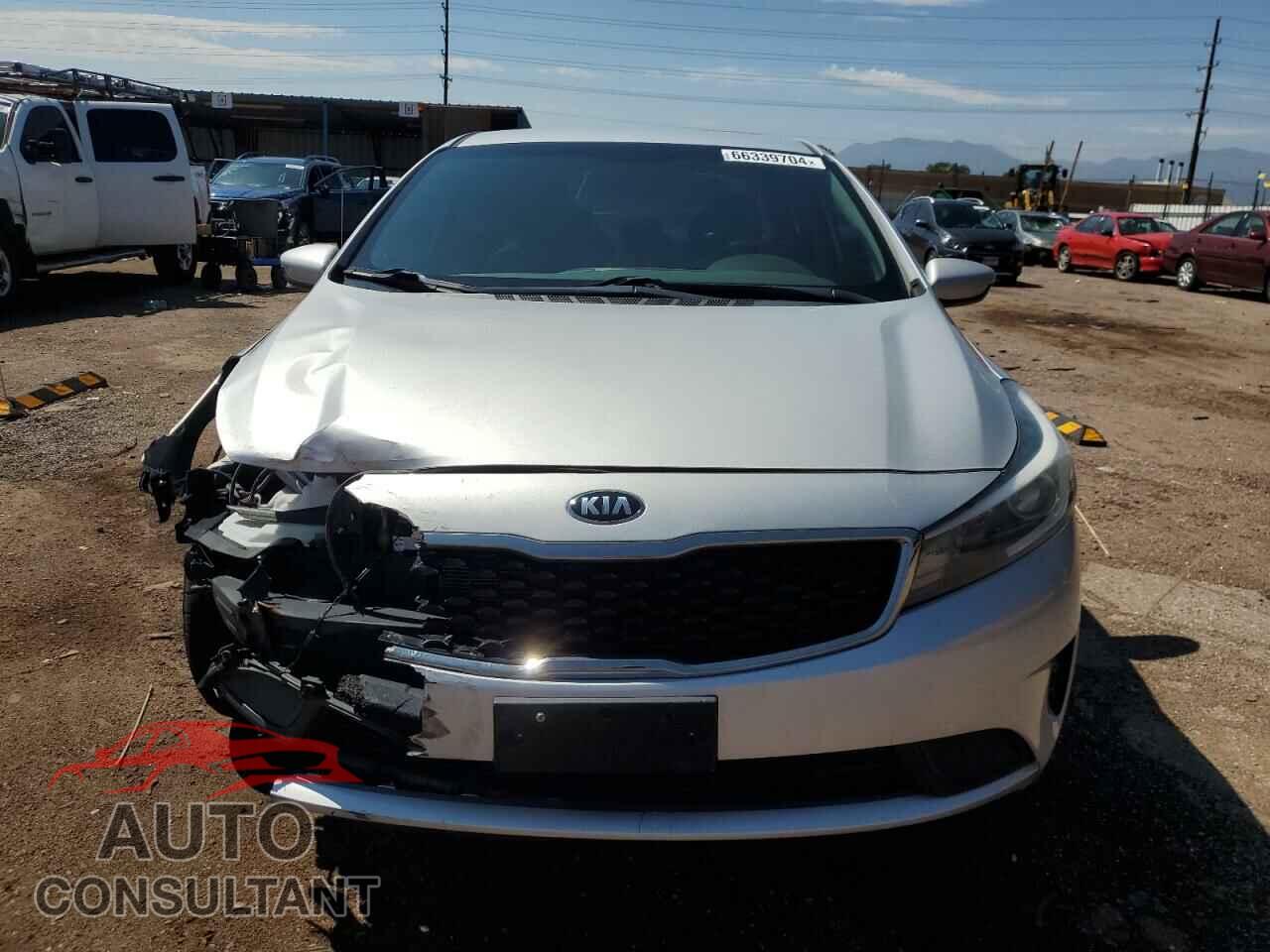 KIA FORTE 2017 - 3KPFK4A75HE070829