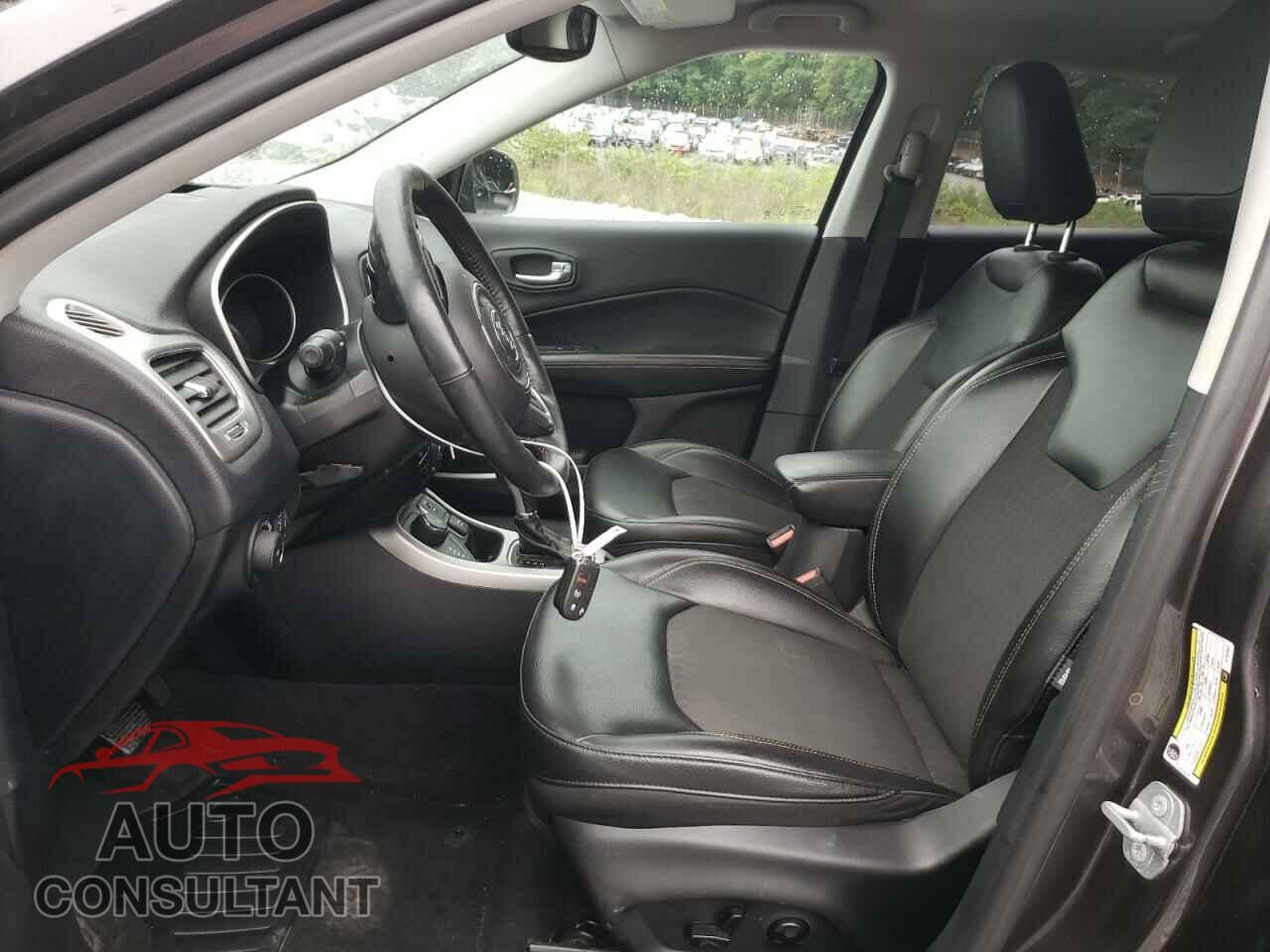 JEEP COMPASS 2018 - 3C4NJDBB4JT153087