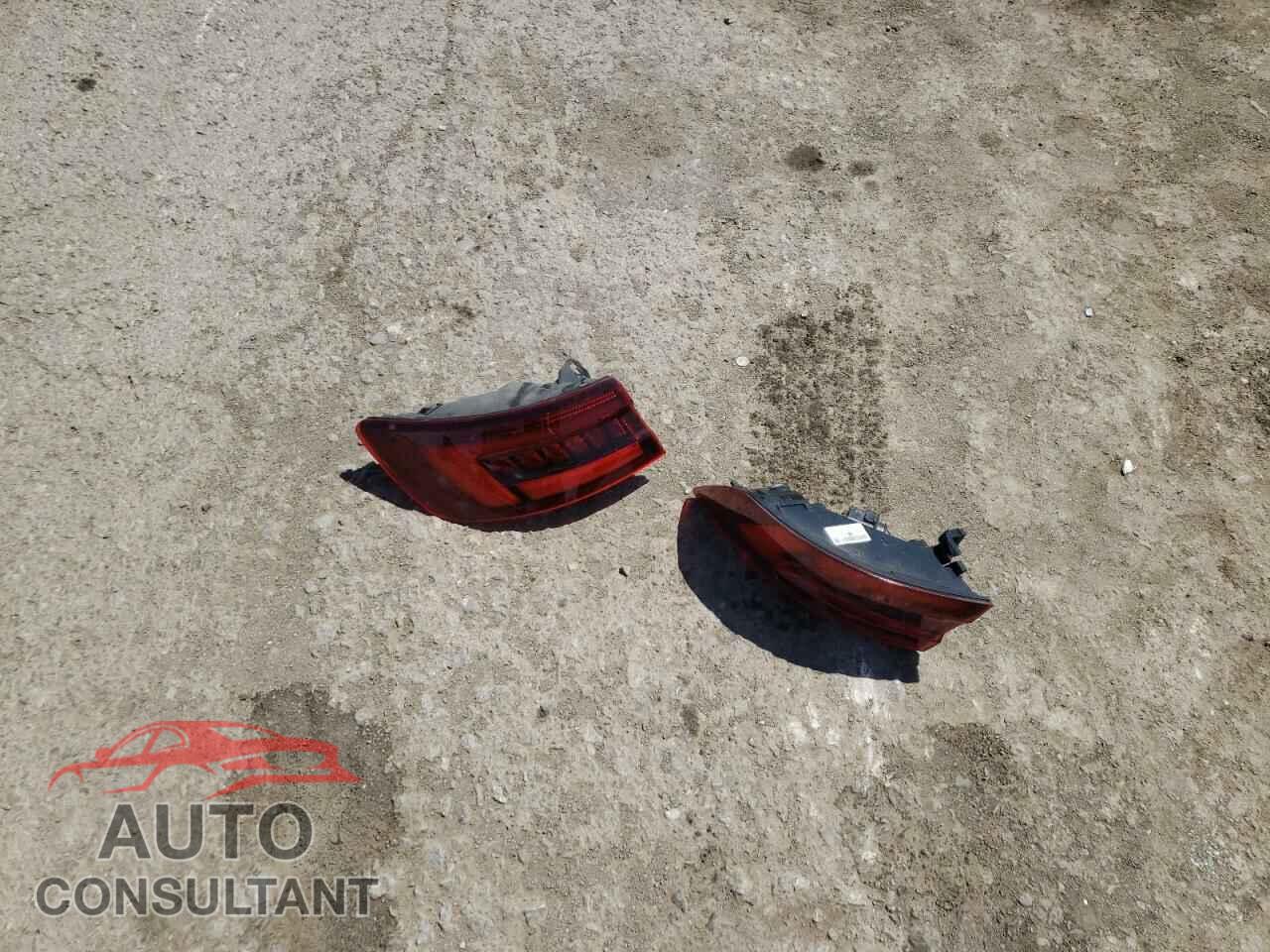 AUDI A4 2018 - WAULMAF45JA005446