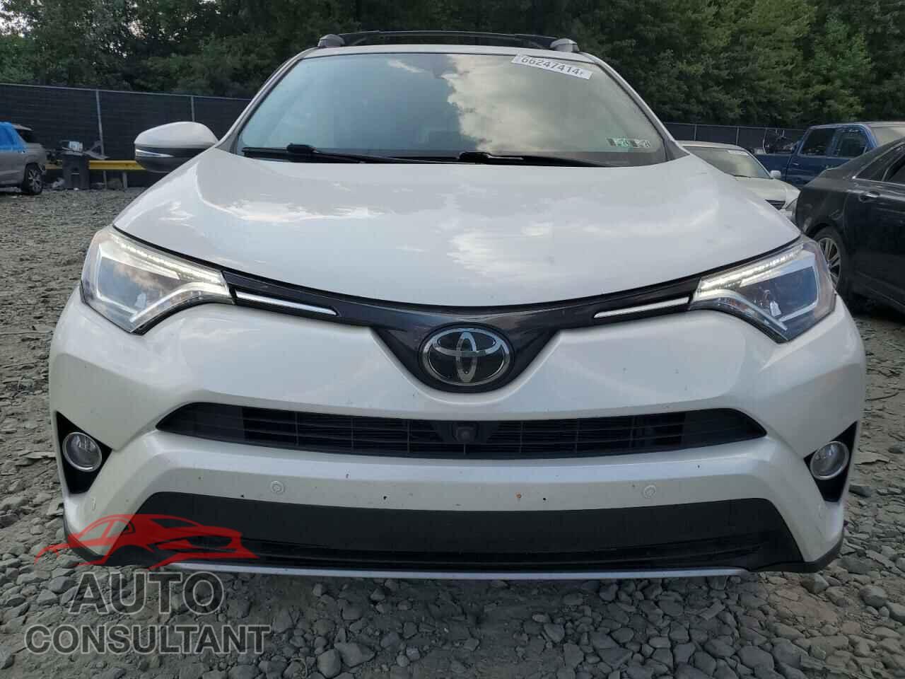 TOYOTA RAV4 2018 - 2T3DFREVXJW784600