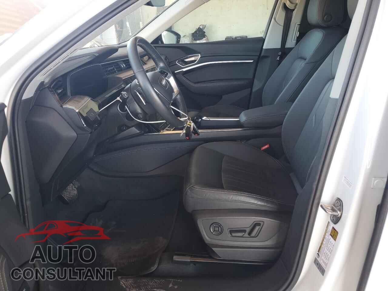 AUDI E-TRON 2021 - WA1AAAGE3MB030607
