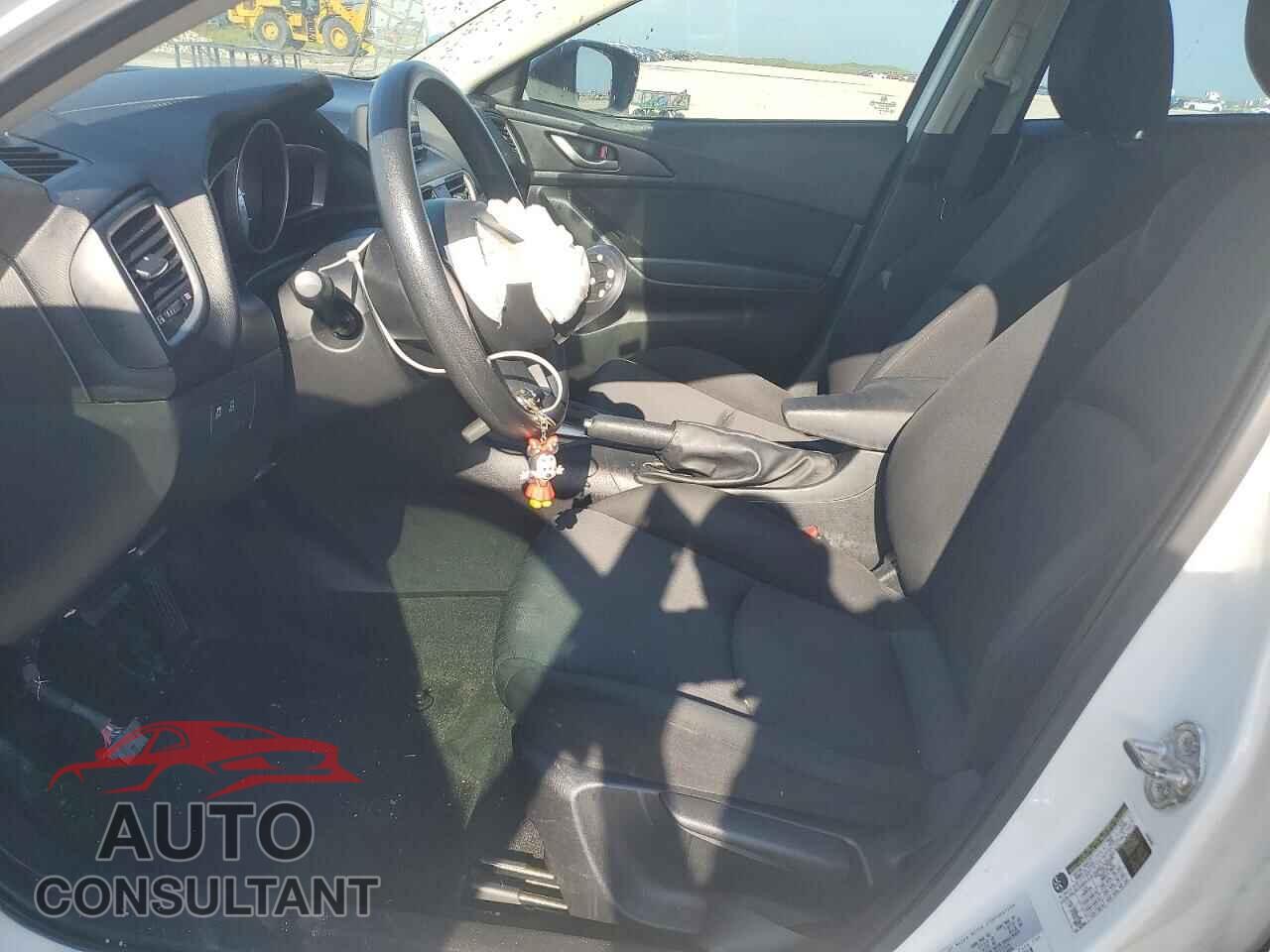 MAZDA 3 2015 - JM1BM1T77F1273693
