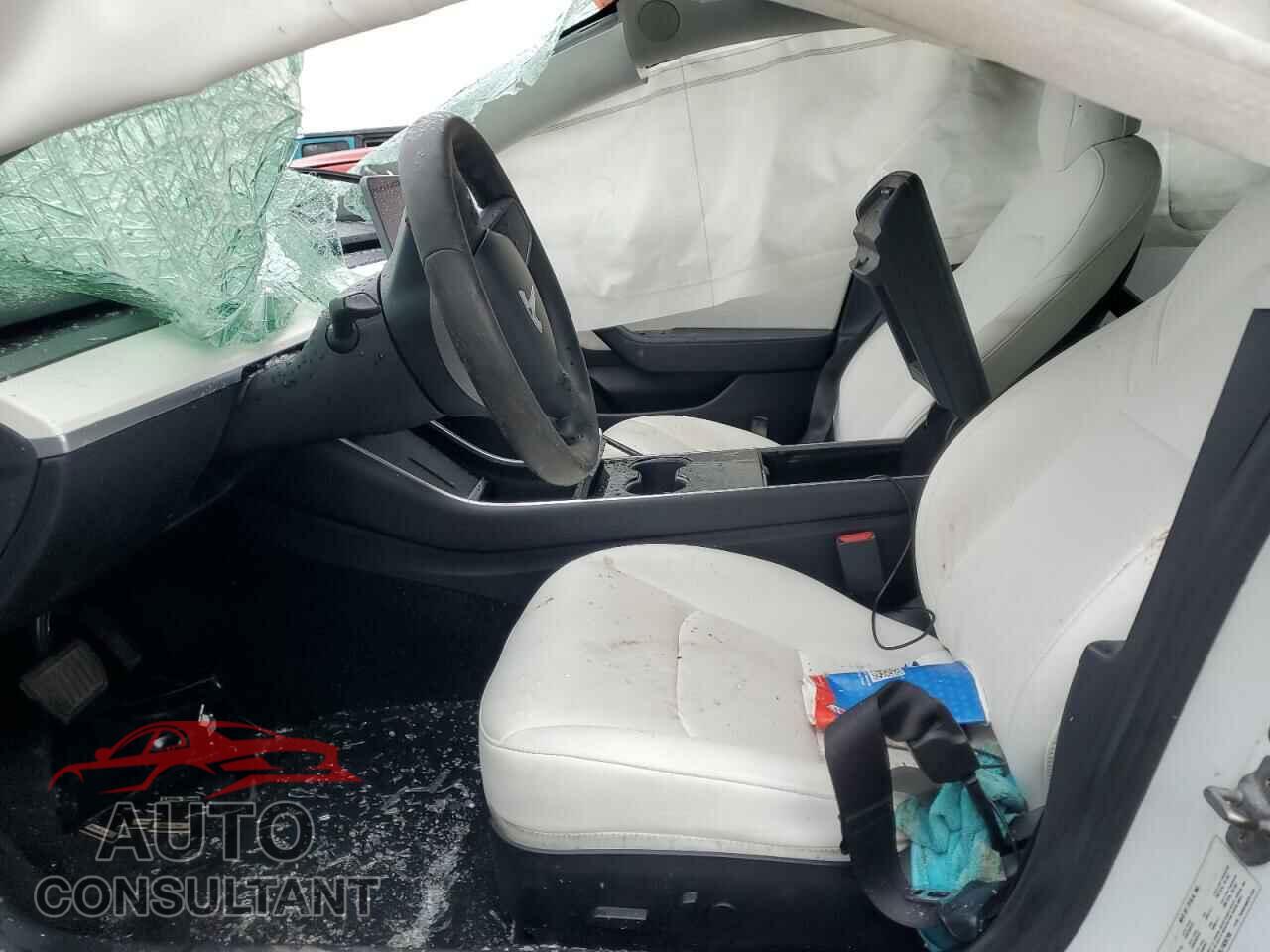TESLA MODEL 3 2020 - 5YJ3E1EB8LF628795