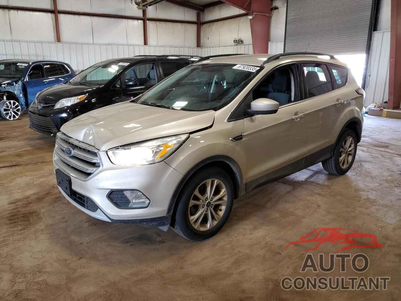 FORD ESCAPE 2017 - 1FMCU0GD4HUB54396