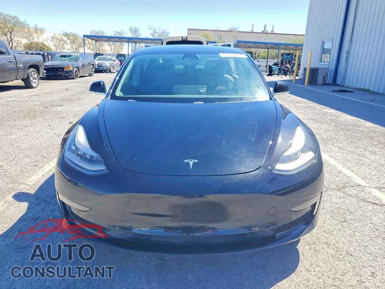 TESLA MODEL 3 2019 - 5YJ3E1EA6KF466719