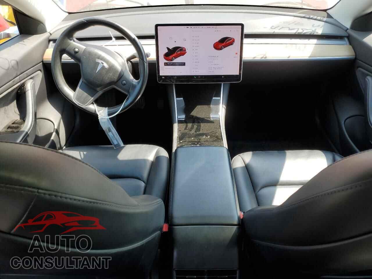 TESLA MODEL 3 2019 - 5YJ3E1EB2KF192119