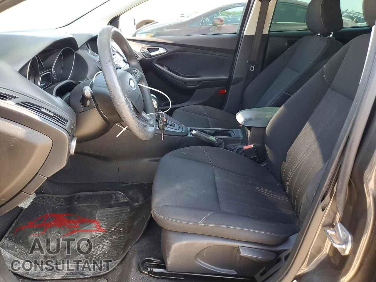 FORD FOCUS 2015 - 1FADP3F24FL348016