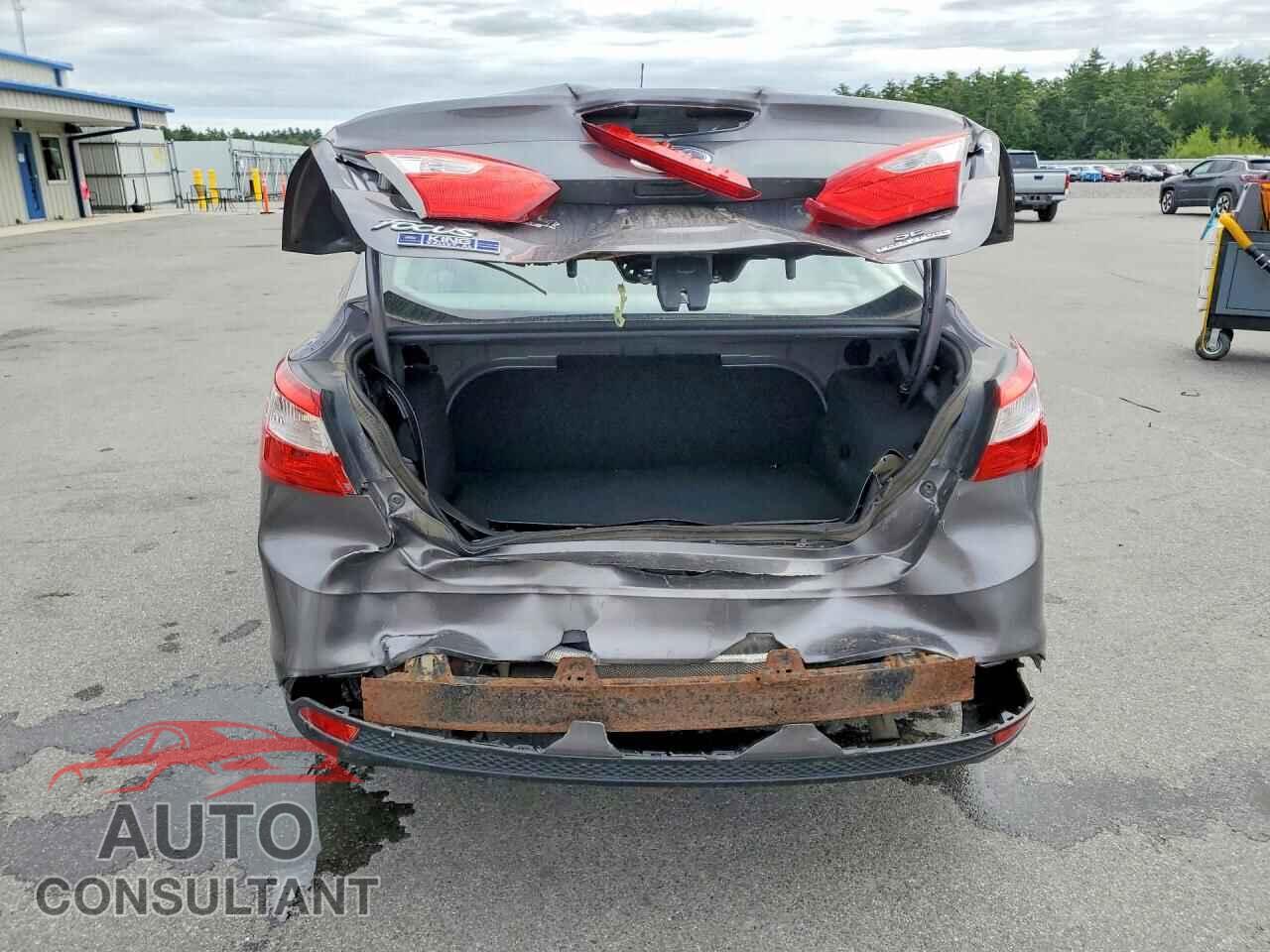 FORD FOCUS 2014 - 1FADP3F2XEL227313