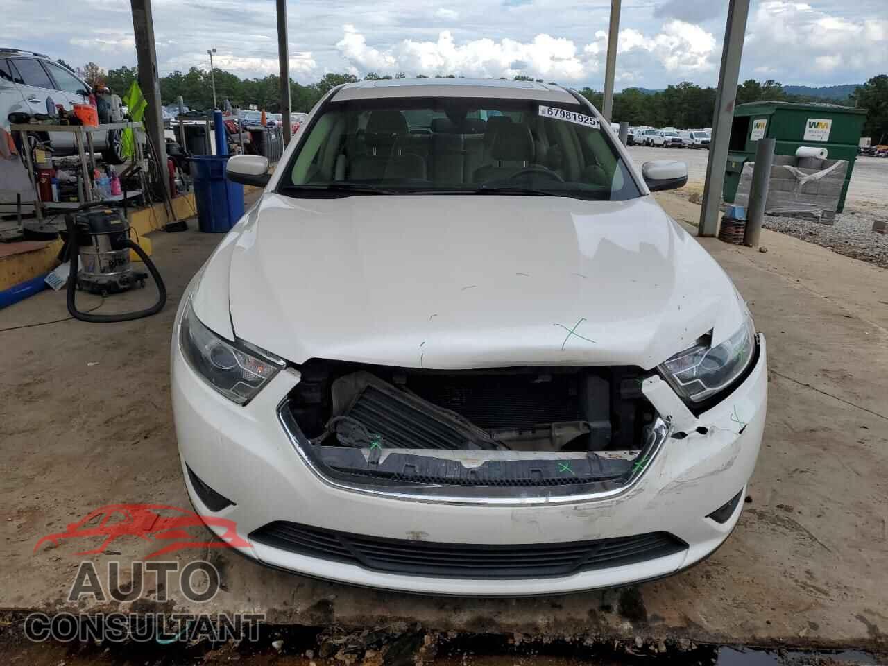 FORD TAURUS 2013 - 1FAHP2E89DG118544