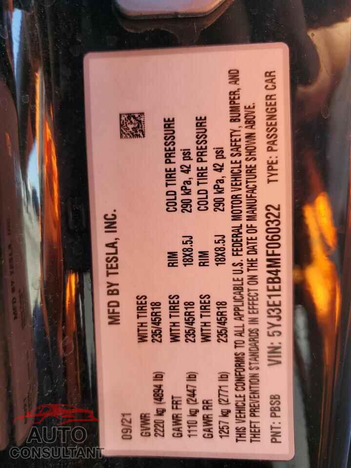 TESLA MODEL 3 2021 - 5YJ3E1EB4MF060322