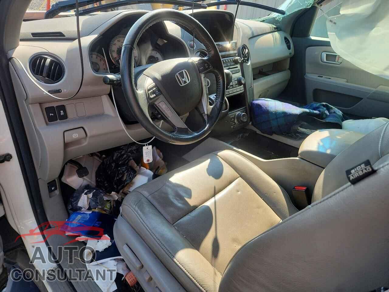 HONDA PILOT 2014 - 5FNYF4H97EB001151