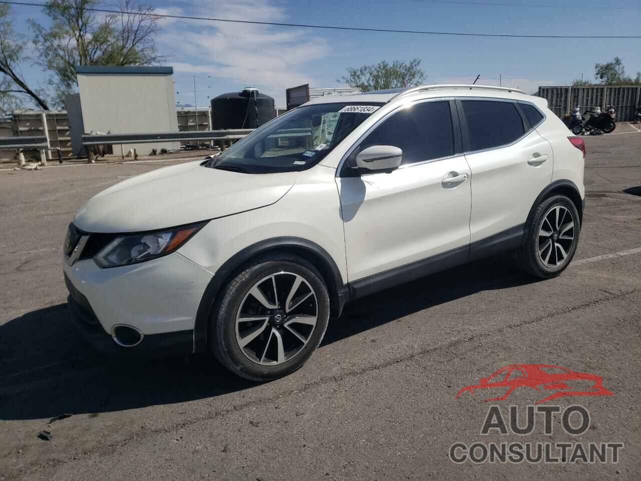 NISSAN ROGUE 2018 - JN1BJ1CR2JW294119