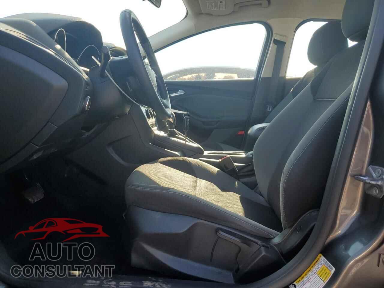 FORD FOCUS 2014 - 1FADP3F28EL280186