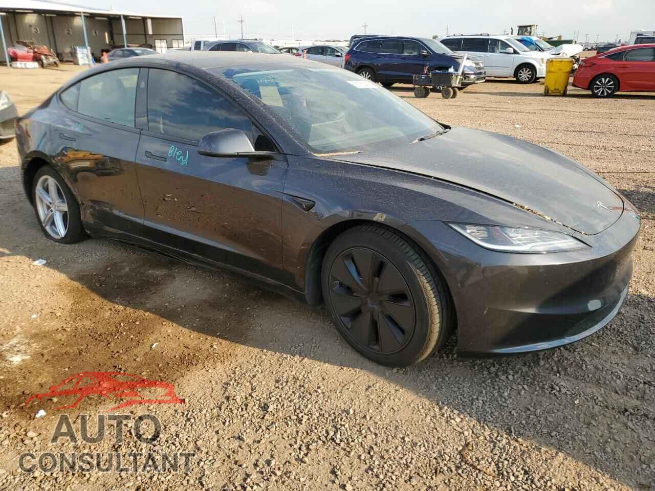 TESLA MODEL 3 2024 - 5YJ3E1EB3RF799687