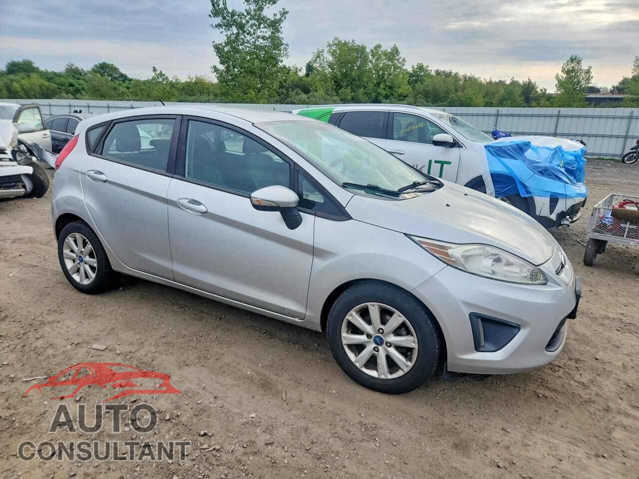FORD FIESTA 2013 - 3FADP4EJ0DM120122