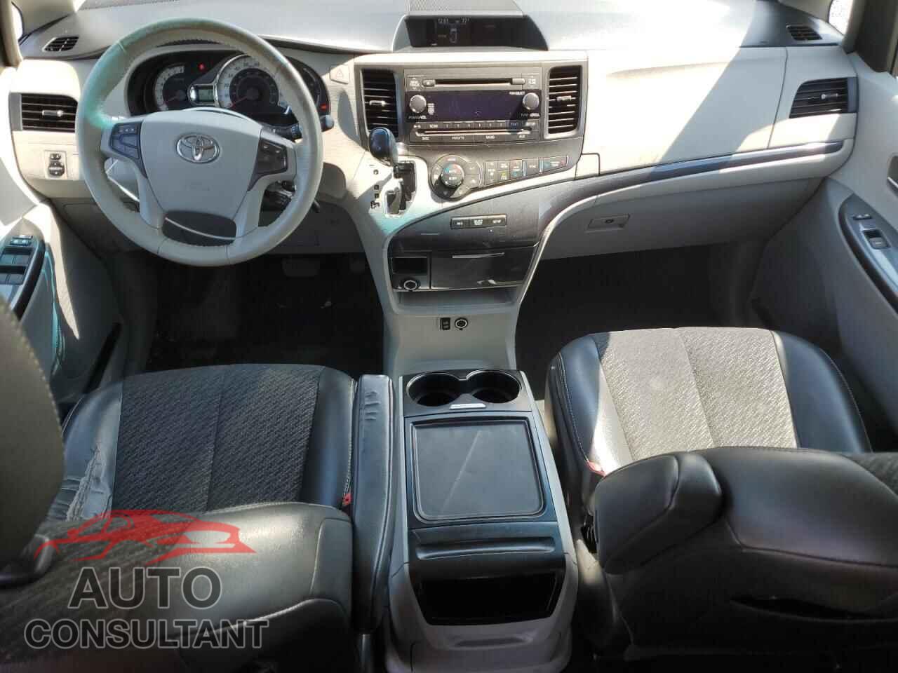TOYOTA SIENNA 2012 - 5TDXK3DC0CS246000
