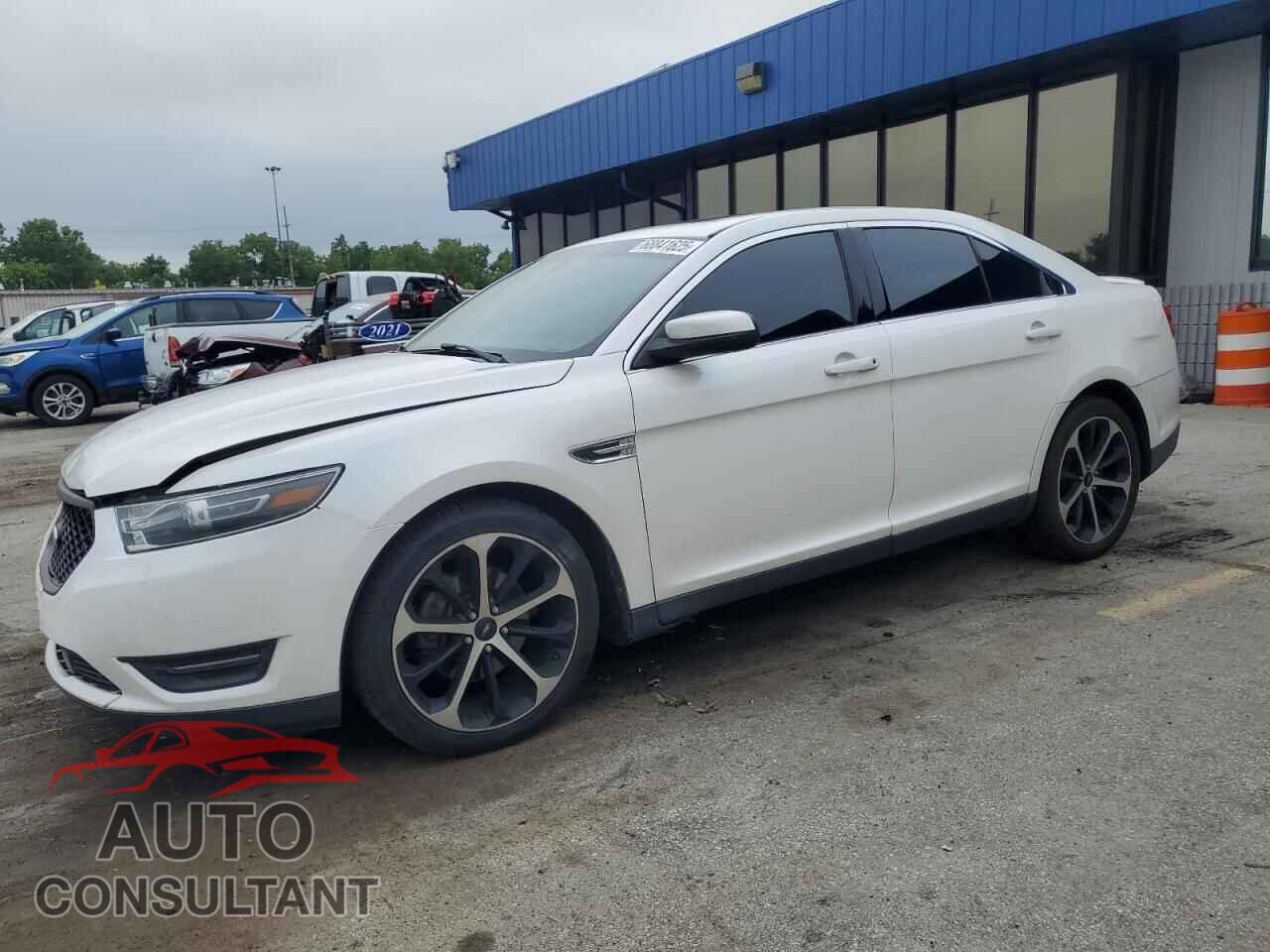 FORD TAURUS 2015 - 1FAHP2E85FG166710