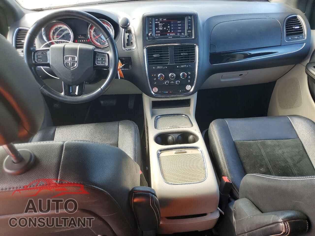 DODGE CARAVAN 2018 - 2C4RDGCG2JR240218