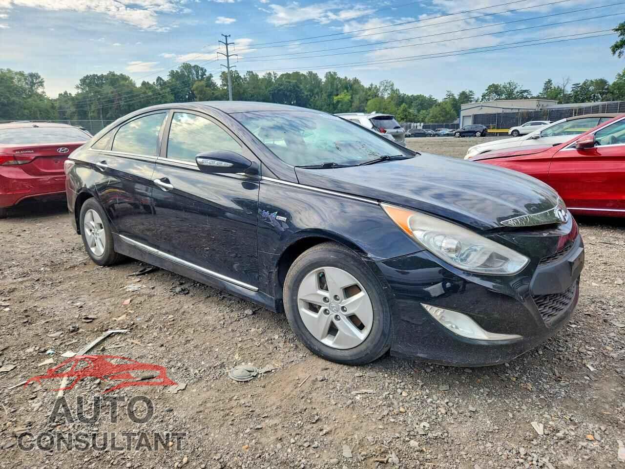 HYUNDAI SONATA 2012 - KMHEC4A47CA059627