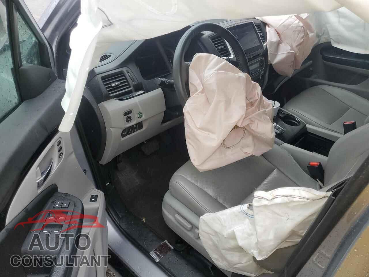 HONDA PILOT 2016 - 5FNYF6H09GB091631