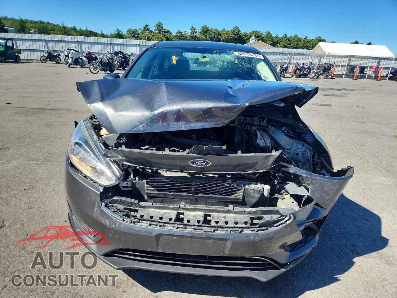 FORD FOCUS 2017 - 1FADP3E26HL326488