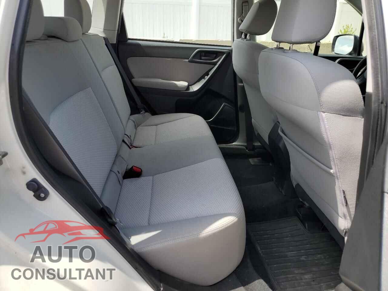 SUBARU FORESTER 2015 - JF2SJAAC4FG577961