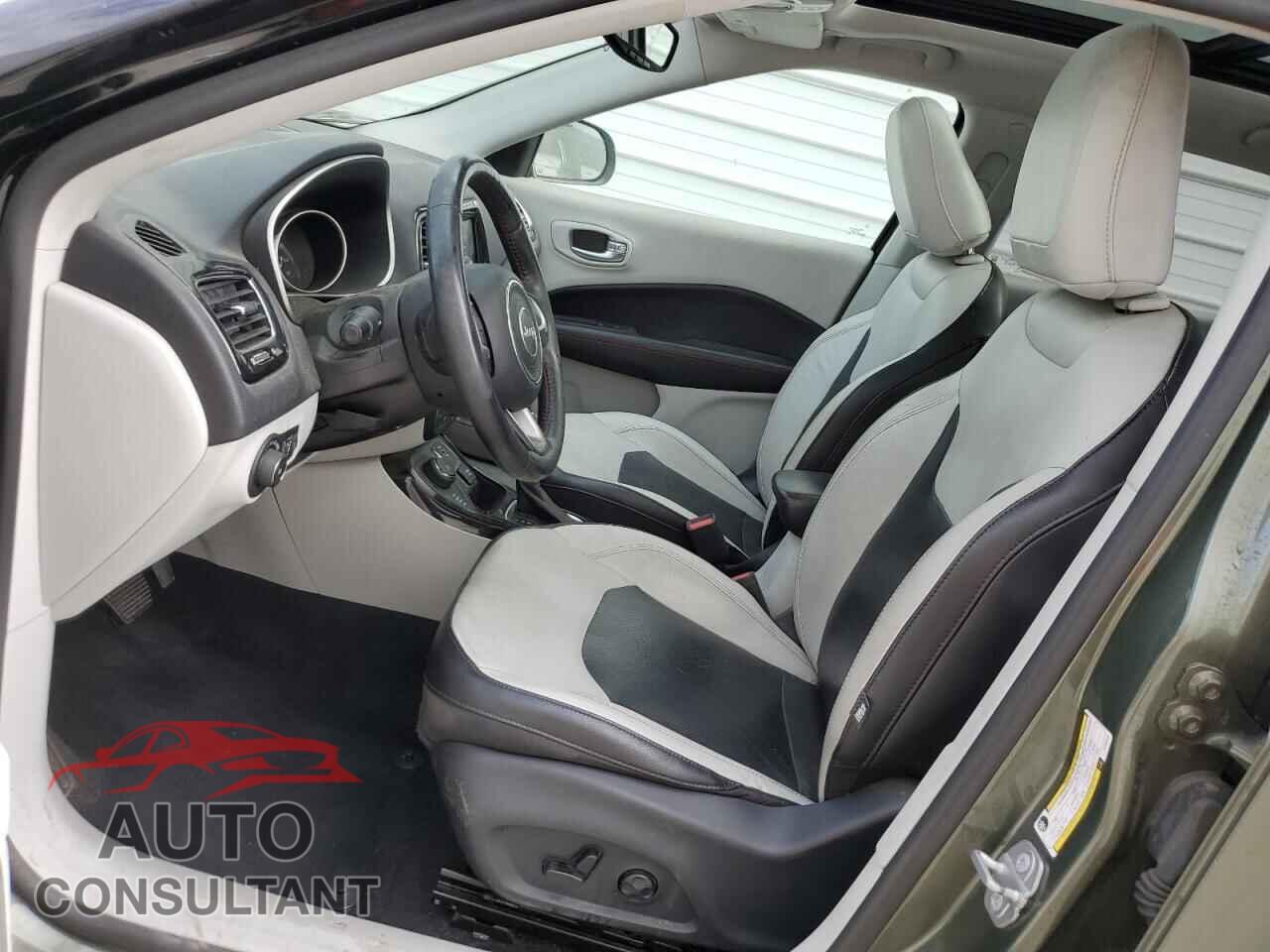 JEEP COMPASS 2018 - 3C4NJDCB3JT245516