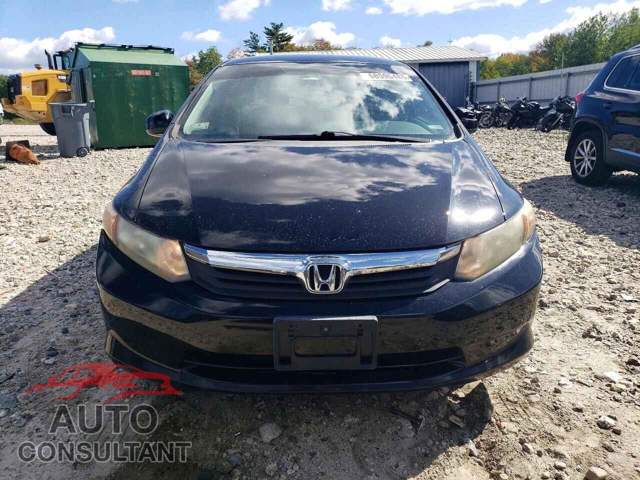 HONDA CIVIC 2012 - 2HGFB2F52CH331084