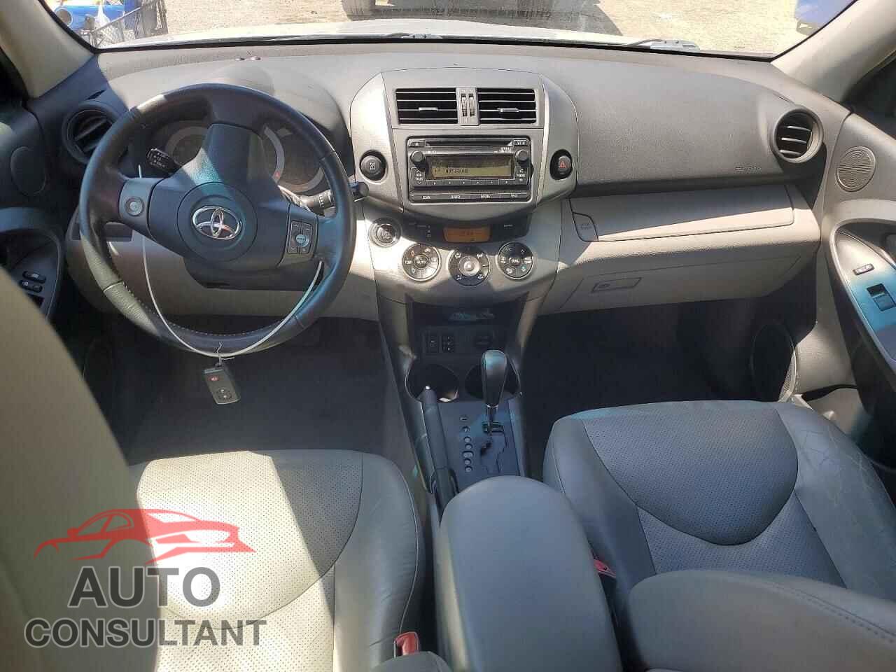TOYOTA RAV4 2012 - 2T3DF4DV5CW208646
