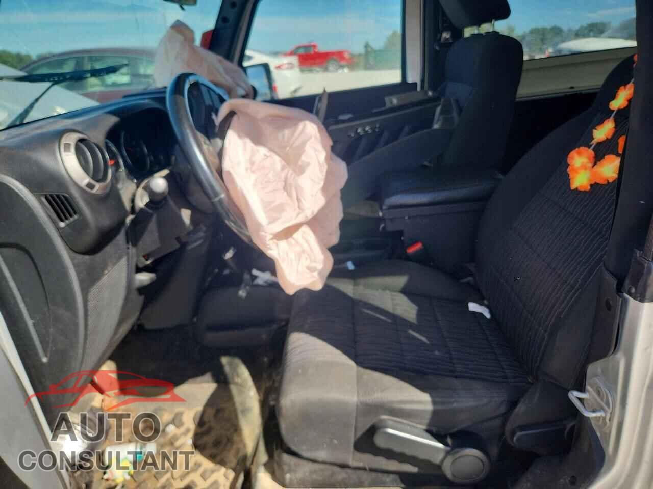 JEEP WRANGLER 2011 - 1J4AA2D19BL508897