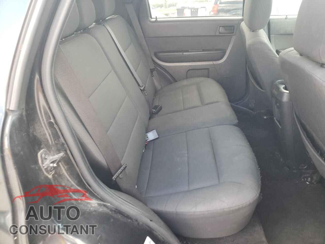 FORD ESCAPE 2011 - 1FMCU0D78BKA75590